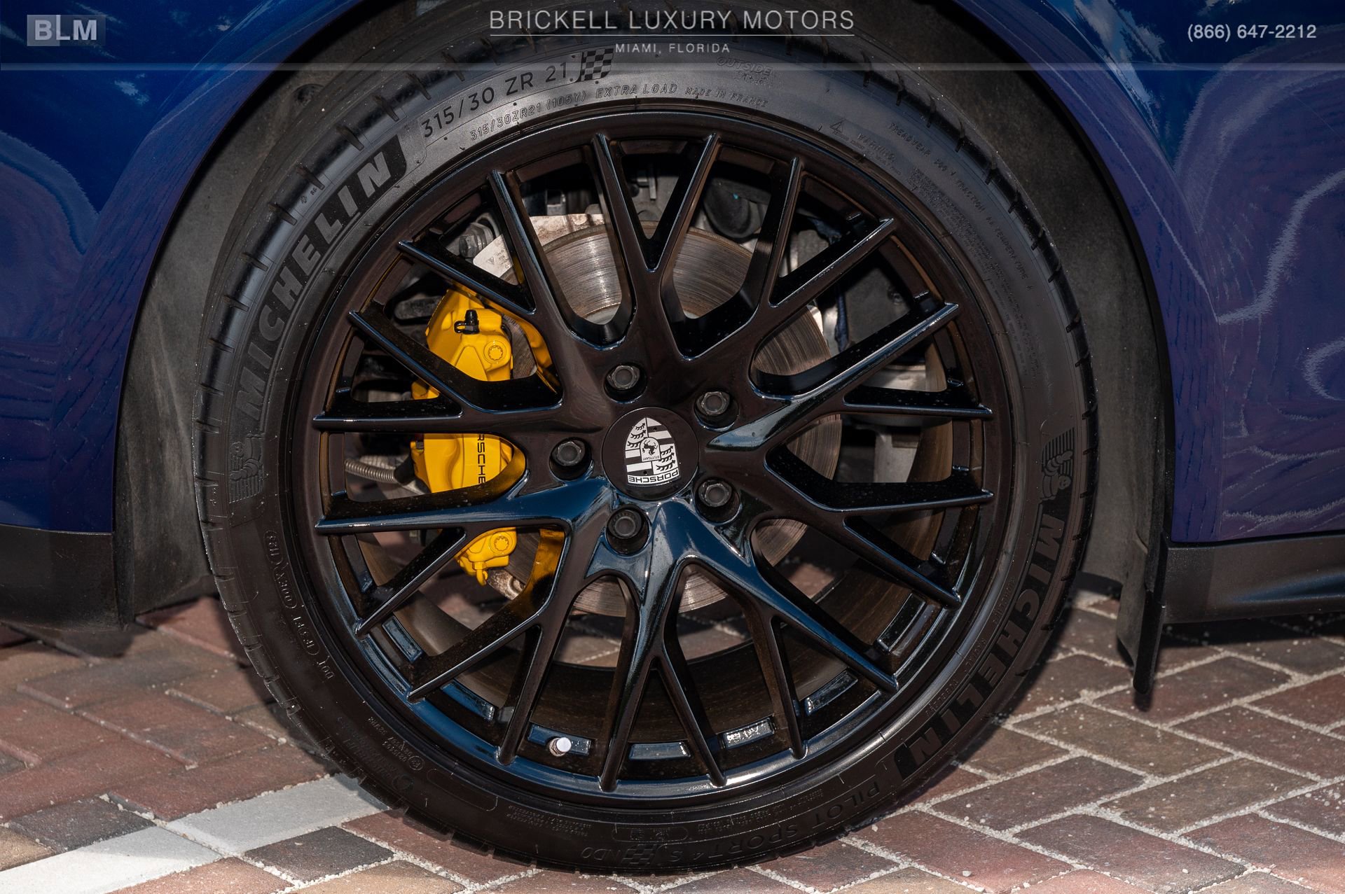 Used 2022 Porsche Panamera image 43