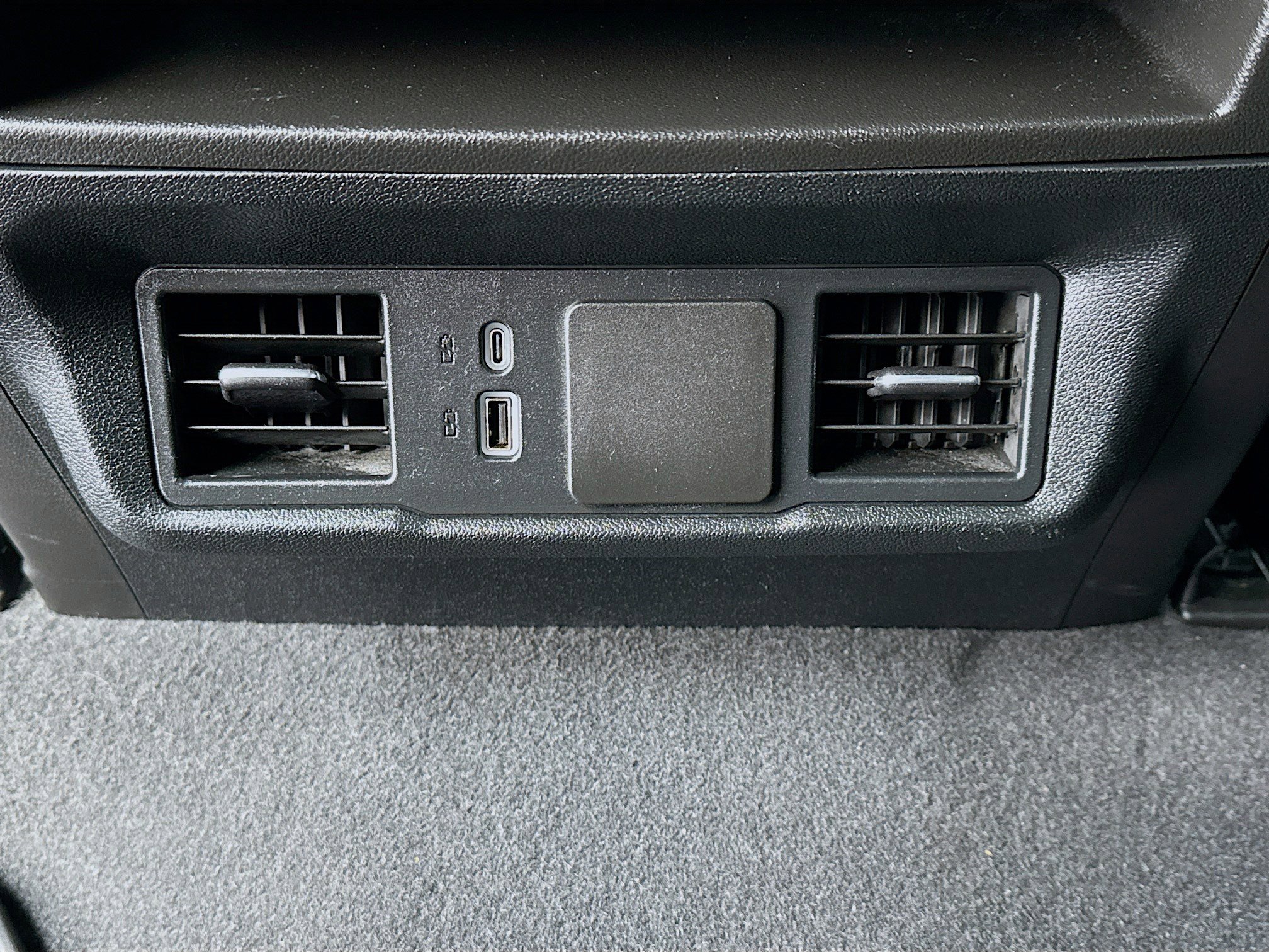 Used 2024 Chevrolet Silverado 1500 Custom Trail Boss w/ LPO, Dark Essentials Package AWD/4WD image 16