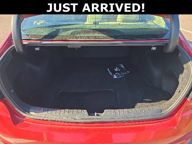 Used 2017 Hyundai Sonata Limited w/ Ultimate Package 04 FWD image 8