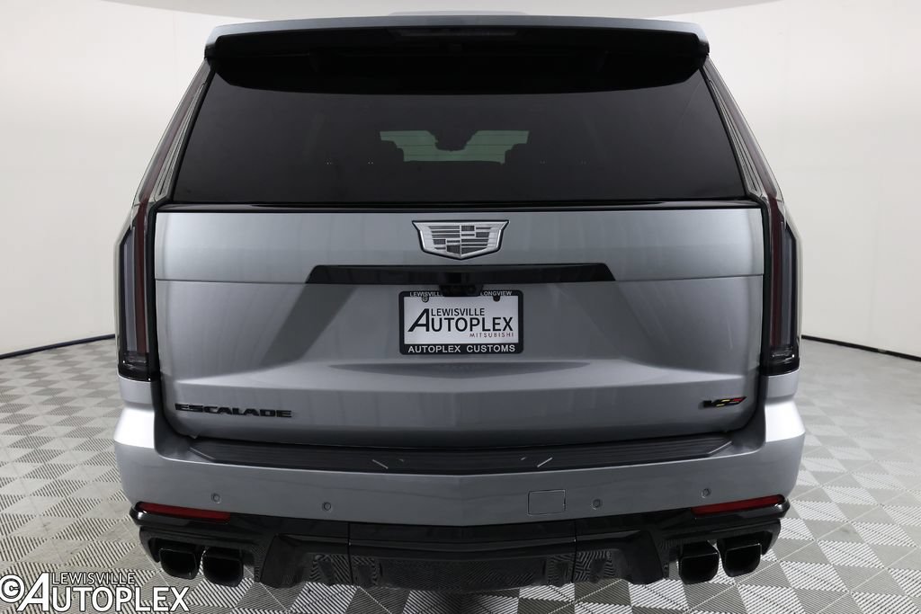 Used 2026 Cadillac Escalade ESV V w/ LPO, ONYX Package AWD/4WD image 6
