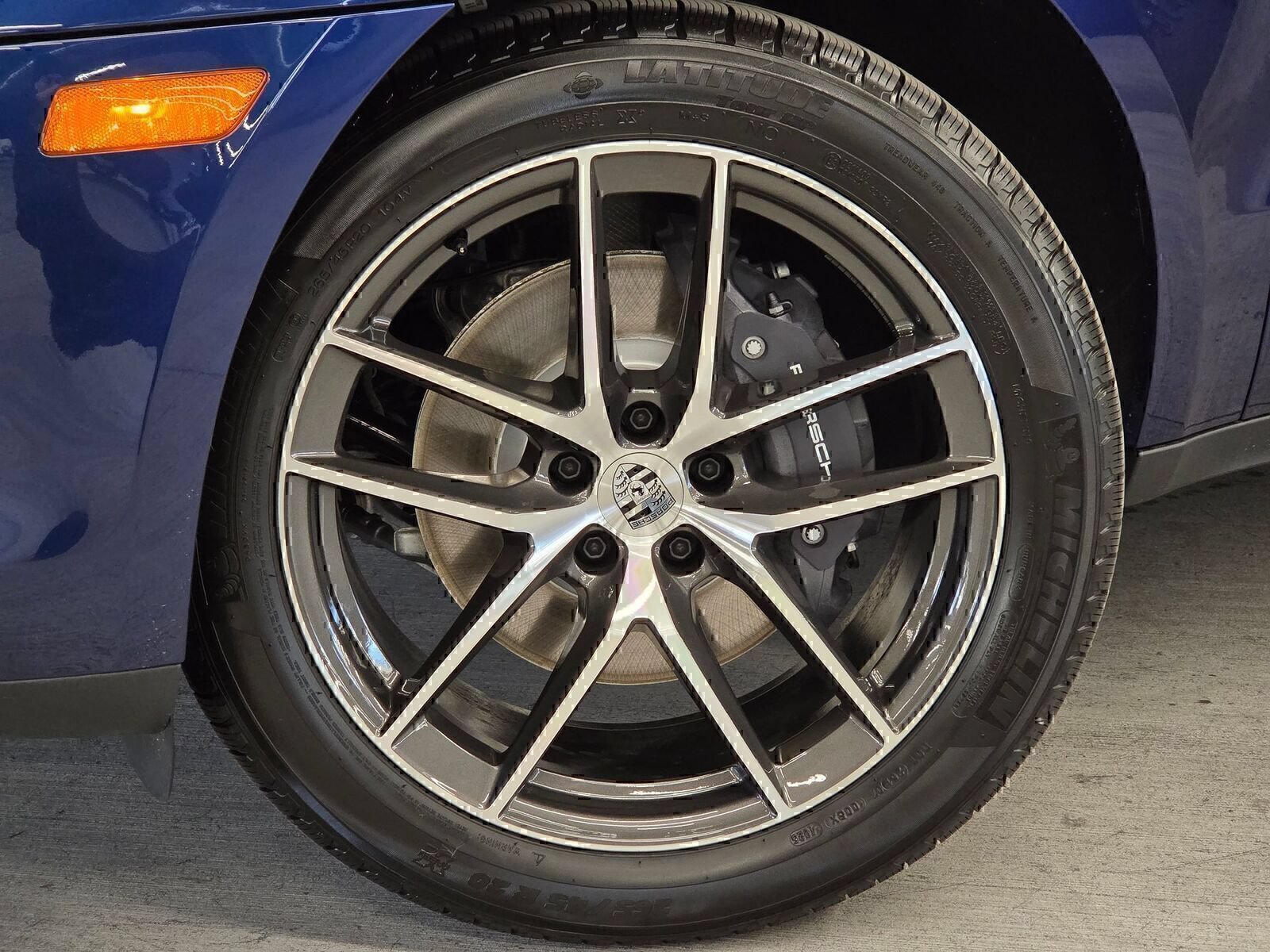 Certified 2026 Porsche Macan AWD/4WD image 22