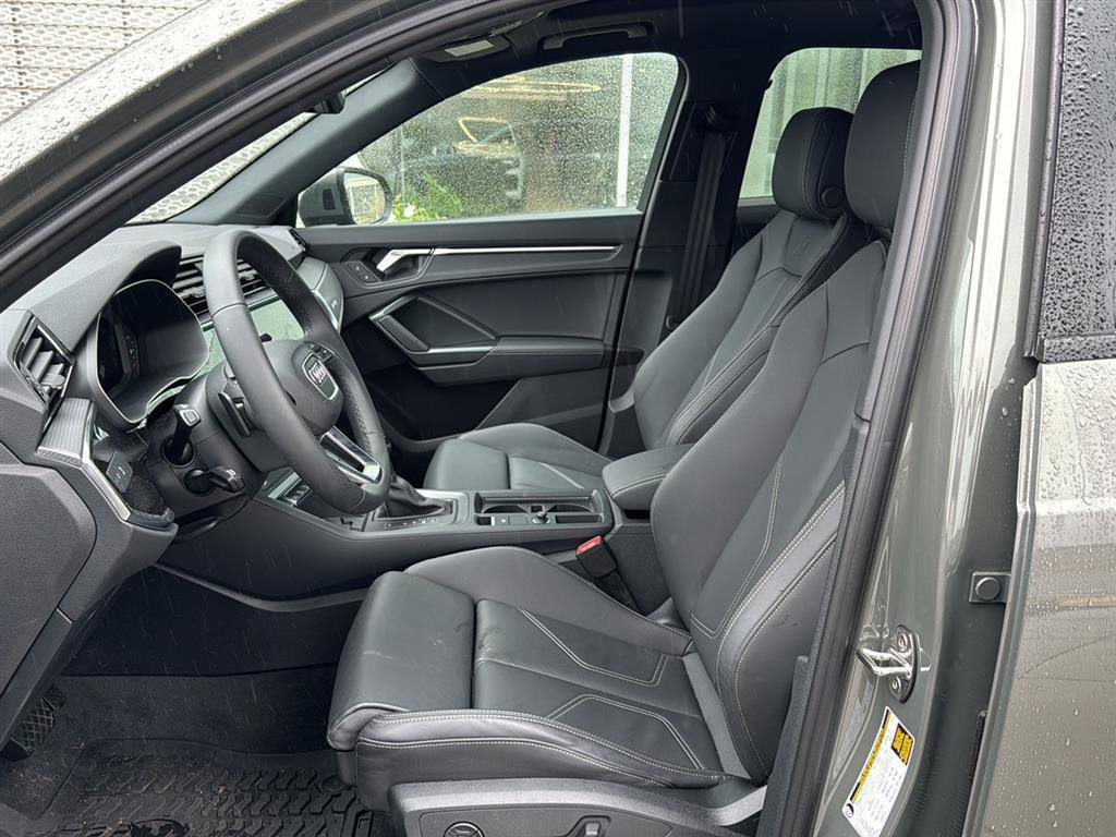 Used 2025 Audi Q3 2.0T Premium w/ Convenience Package image 12