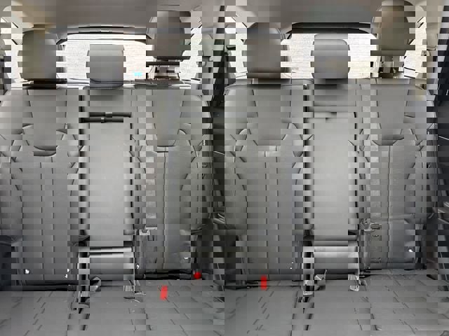 Used 2025 Kia Sorento S w/ Panoramic Sunroof Package image 28