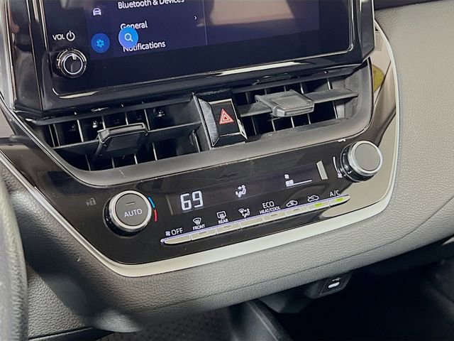 Used 2024 Toyota Corolla LE FWD image 18