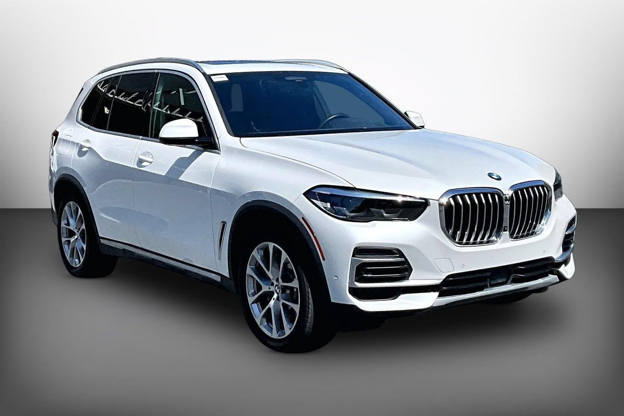 Used 2022 BMW X5 xDrive40i AWD/4WD image 2