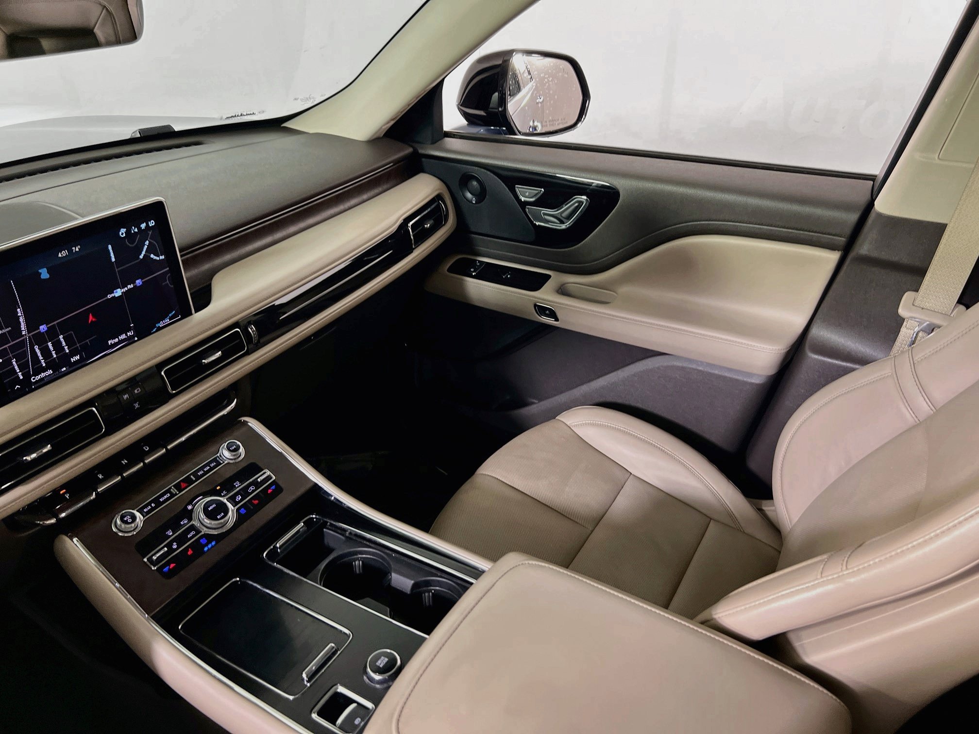 Used 2021 Lincoln Aviator Reserve w/ Equipment Group 201A AWD/4WD image 25