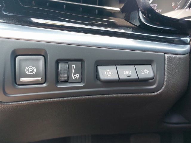 Used 2025 Cadillac XT6 Premium Luxury w/ Technology Package image 30