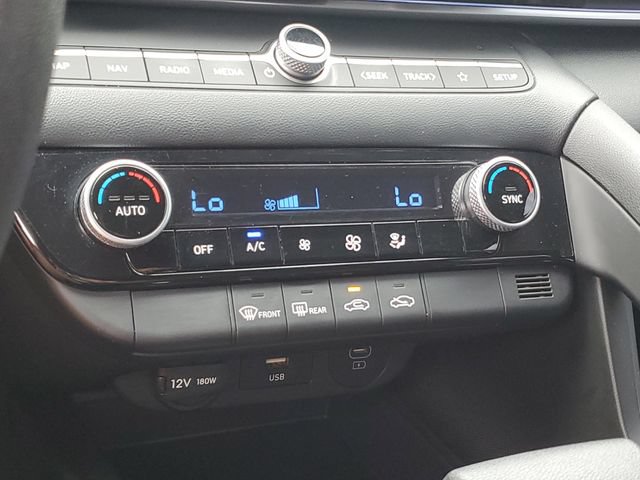 Certified 2024 Hyundai Elantra SEL FWD image 28