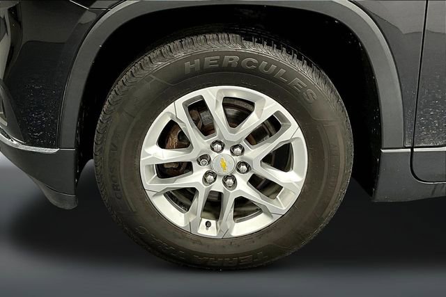 Used 2020 Chevrolet Traverse LT w/ Driver Confidence II Package AWD/4WD image 31