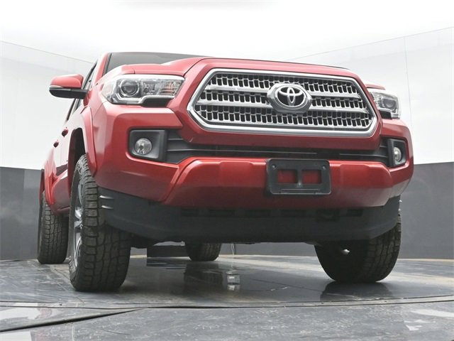 Used 2017 Toyota Tacoma TRD Sport w/ Tow Package (A/T) image 42