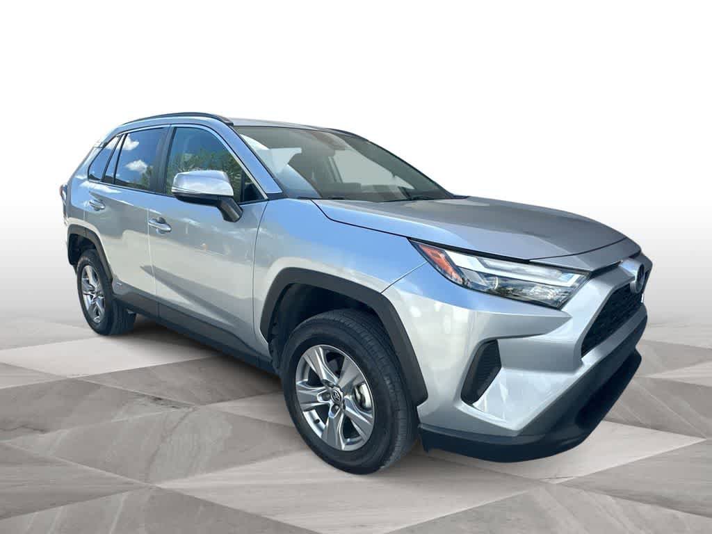 Used 2025 Toyota RAV4 XLE video 2