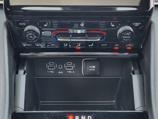 New 2025 Jeep Grand Cherokee Limited w/ Black Appearance Package AWD/4WD image 15