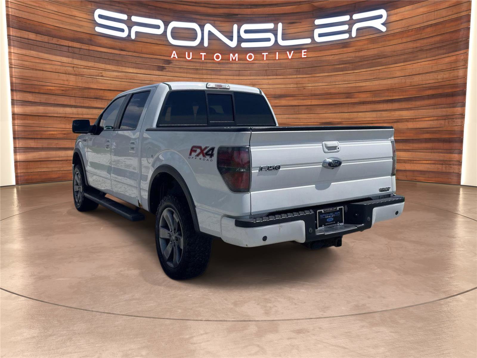 Used 2014 Ford F150 FX4 w/ Equipment Group 402A Luxury AWD/4WD image 3