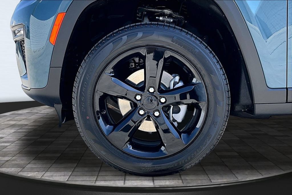New 2026 Jeep Grand Cherokee Limited w/ Limited Altitude Package AWD/4WD image 32