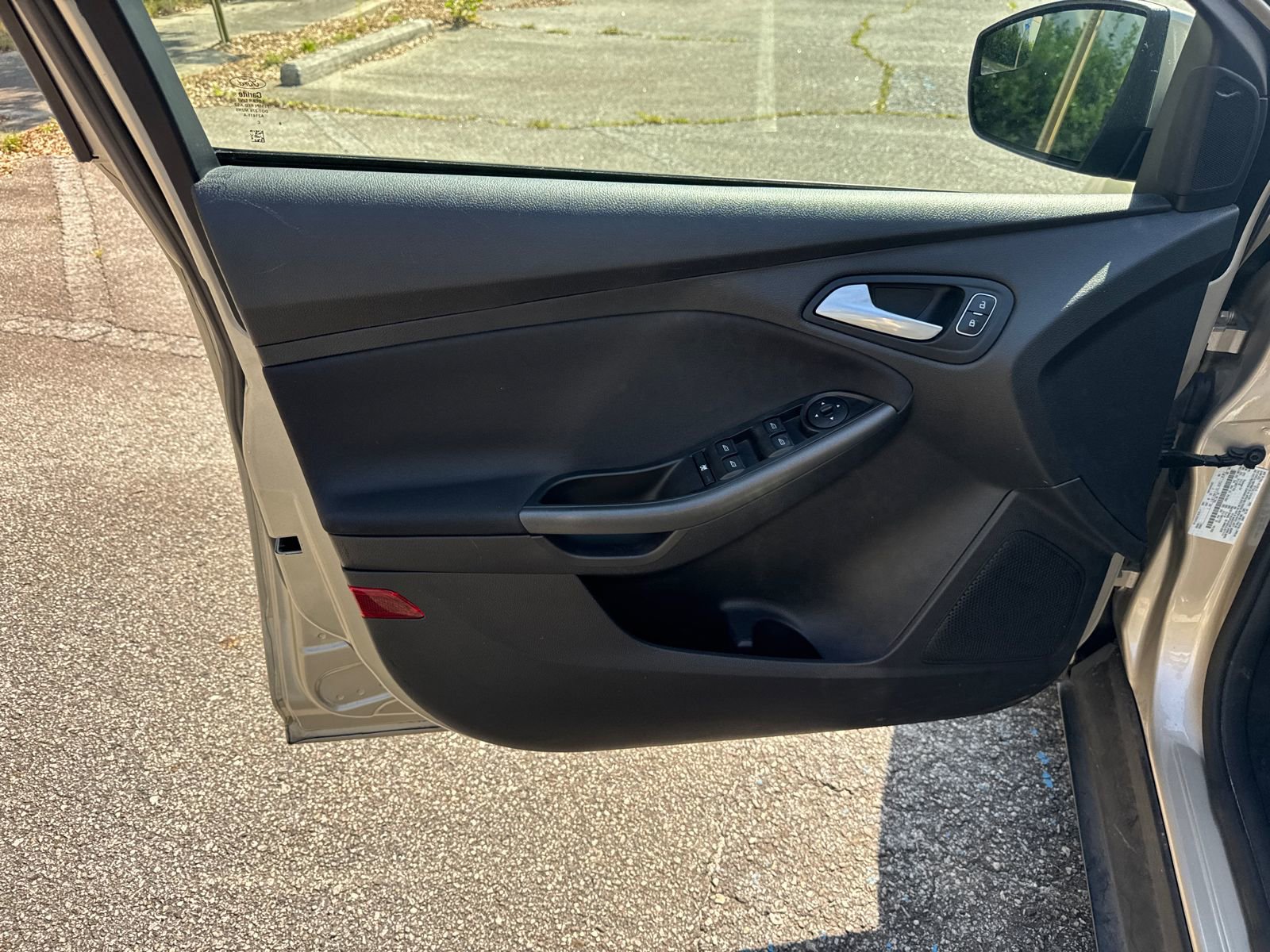 Used 2018 Ford Focus SEL FWD image 10