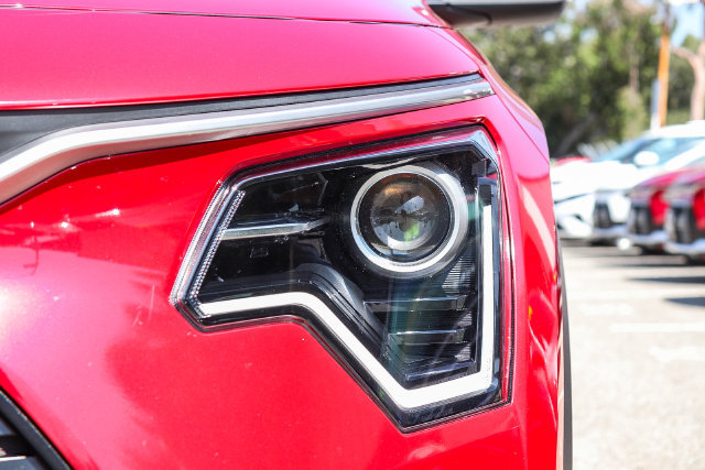 Certified 2025 Kia Niro EX FWD image 5