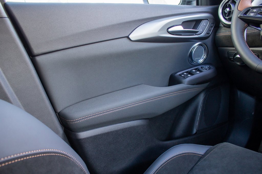 New 2025 Alfa Romeo Tonale image 19