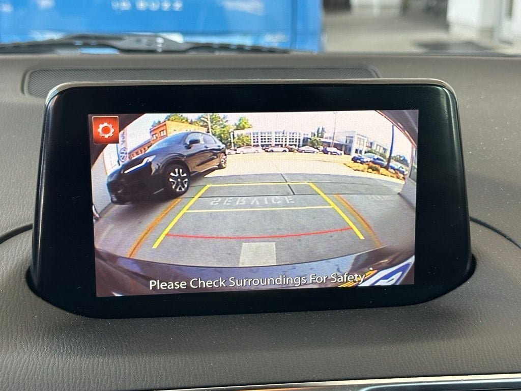 Used 2018 MAZDA MAZDA3 Grand Touring w/ Premium Equipment Package FWD image 11