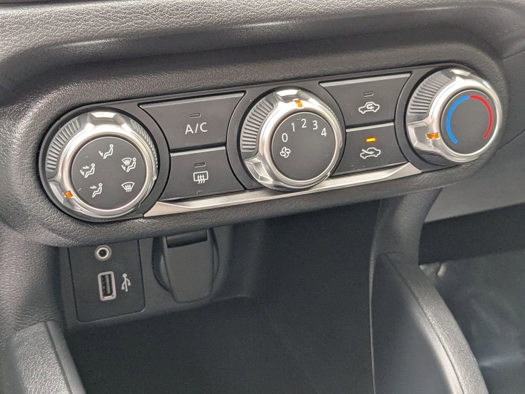 Used 2025 Nissan Versa S w/ S Plus Package FWD image 22