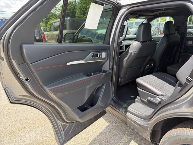 New 2026 Ford Explorer ST w/ Sun And Sound Package AWD/4WD image 12