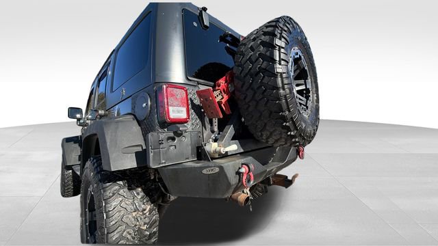 Used 2018 Jeep Wrangler Unlimited Willys Wheeler image 32