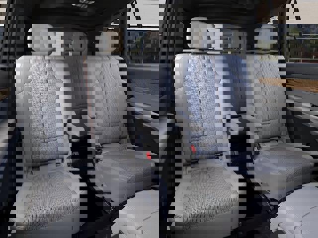 New 2026 Cadillac Vistiq Sport w/ LPO, Floor Liner Package image 17