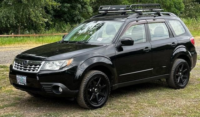 Used 2013 Subaru Forester 2.5X AWD/4WD image 4