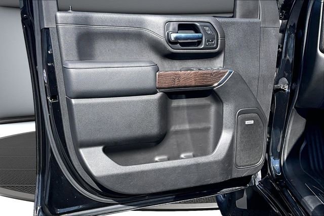 Used 2022 GMC Sierra 3500 Denali w/ Denali Black Diamond Edition image 20