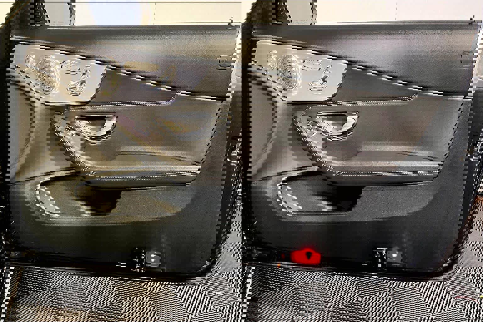 Used 2019 Mercedes-Benz C 300 4MATIC Cabriolet image 23