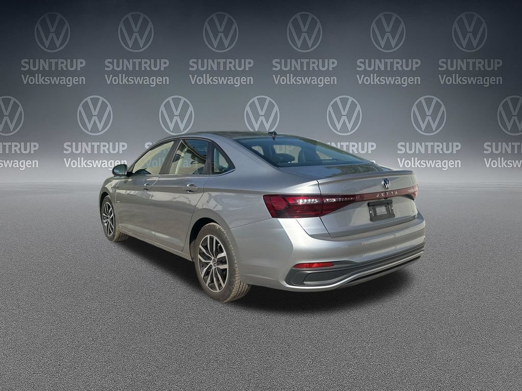 Used 2025 Volkswagen Jetta SE w/ Sunroof Package FWD image 37