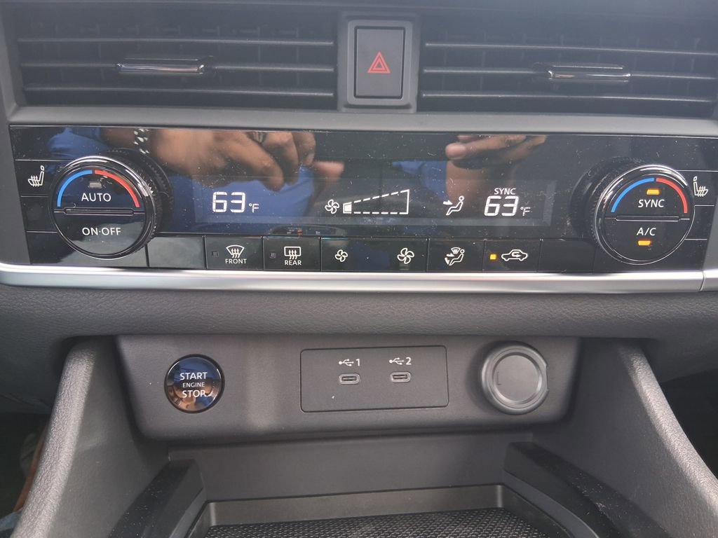 New 2026 Nissan Rogue SV AWD/4WD image 17