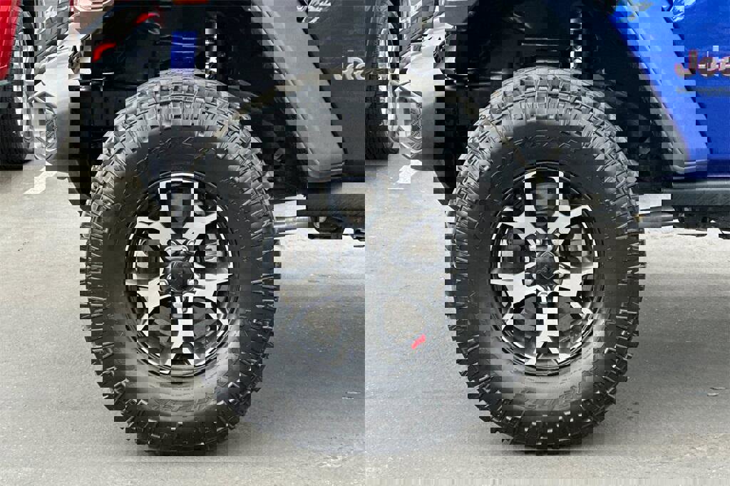 Used 2019 Jeep Wrangler Unlimited Rubicon image 25