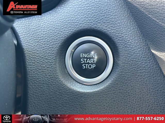 Used 2021 Toyota Corolla LE w/ LE Convenience Package FWD image 29