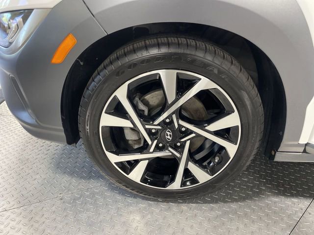 Used 2022 Hyundai Kona Limited AWD/4WD image 10