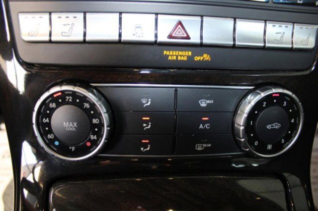 Used 2015 Mercedes-Benz SLK 250 w/ Premium Package image 17