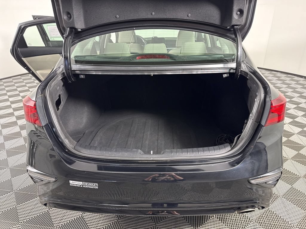 Used 2019 Kia Forte LXS FWD image 27