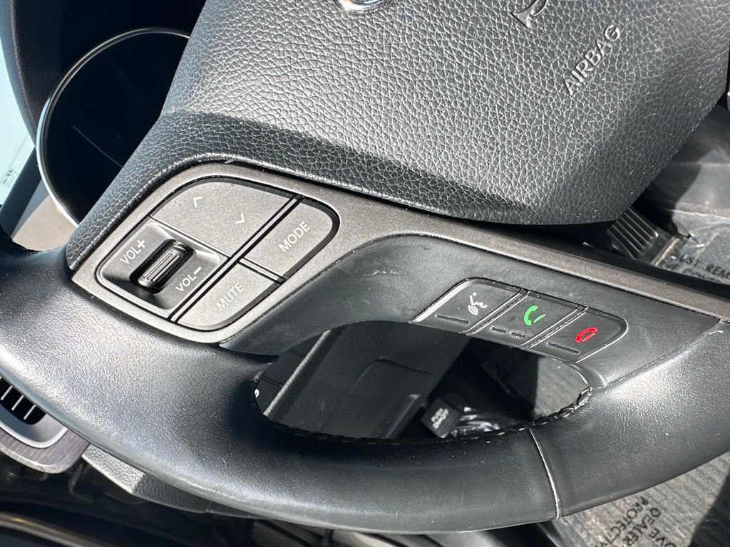 Used 2017 Hyundai Santa Fe Sport FWD image 29