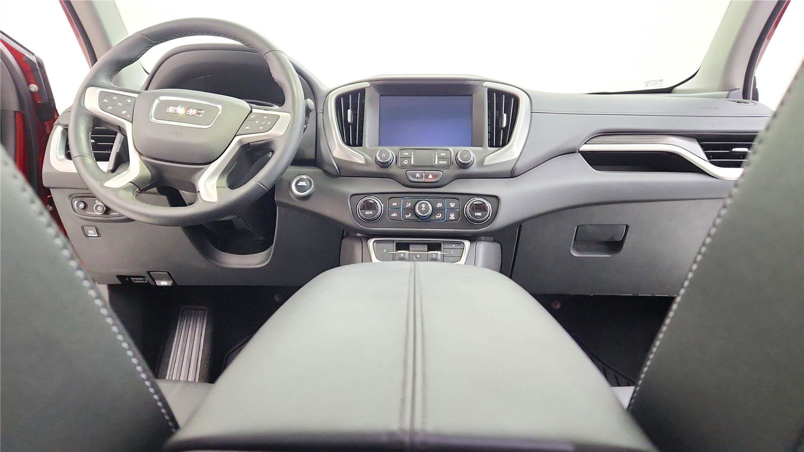 Used 2024 GMC Terrain SLT w/ Infotainment Package II image 36