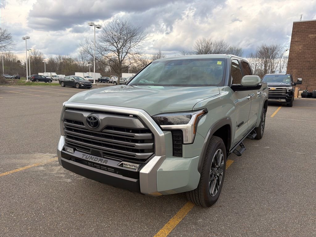 Used 2025 Toyota Tundra Limited image 4