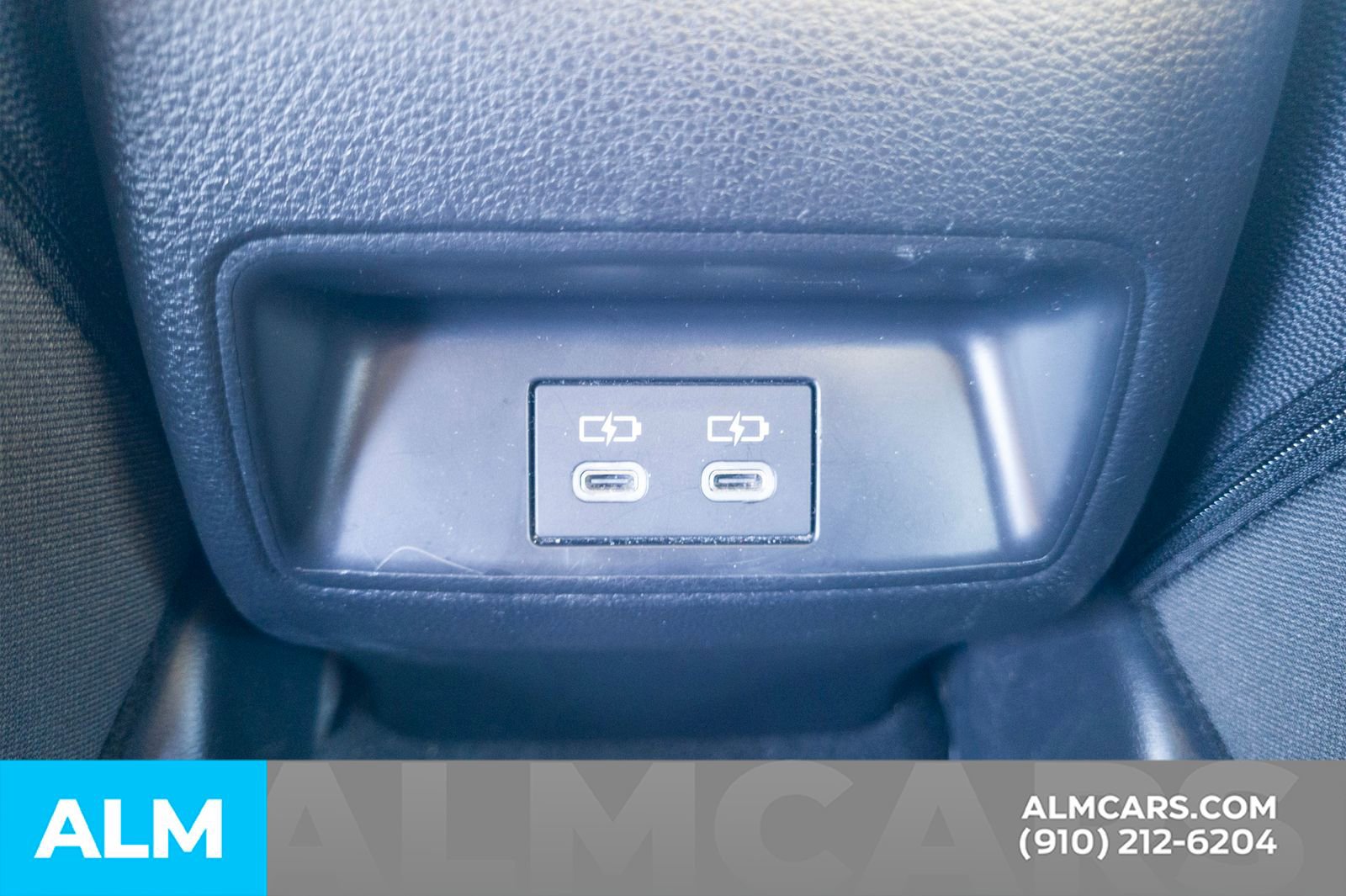 Used 2025 Toyota Corolla LE image 21