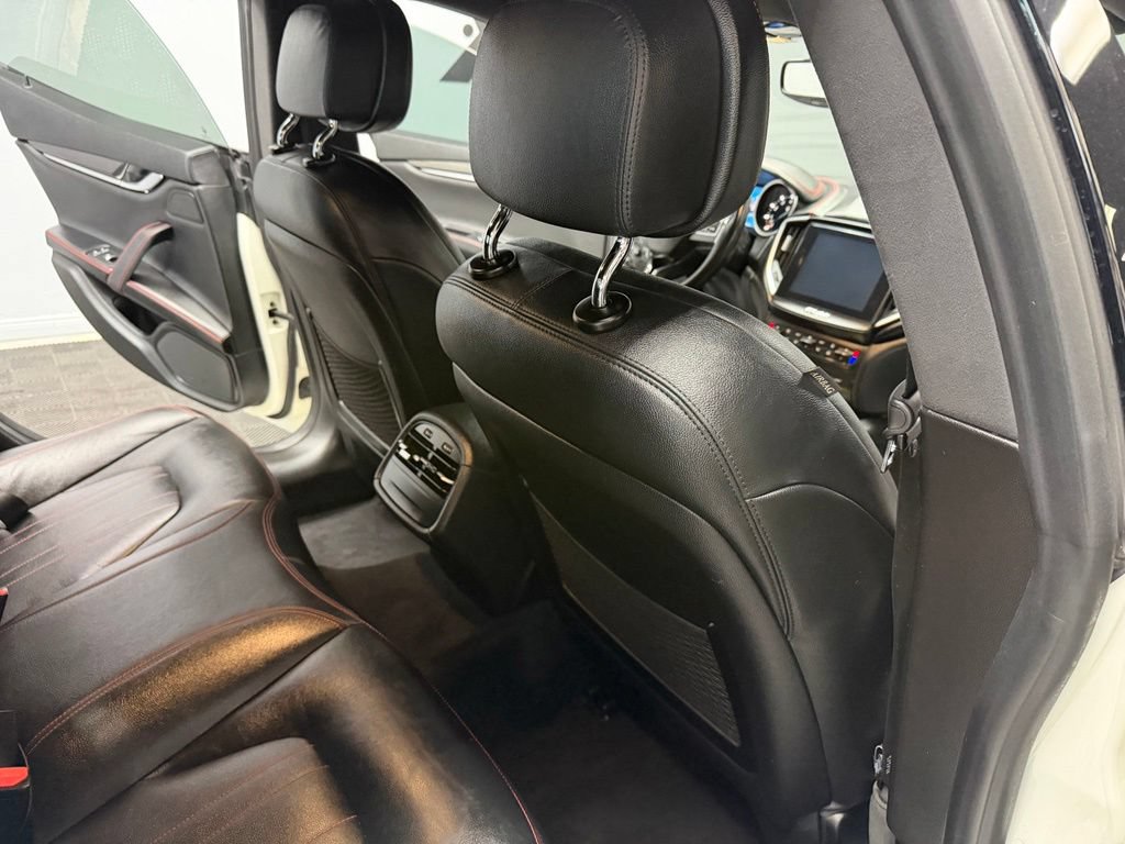 Used 2019 Maserati Ghibli S RWD image 43