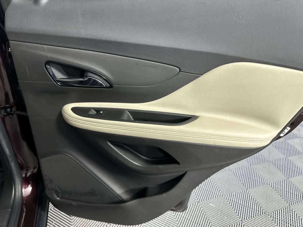 Used 2017 Buick Encore Preferred FWD image 26