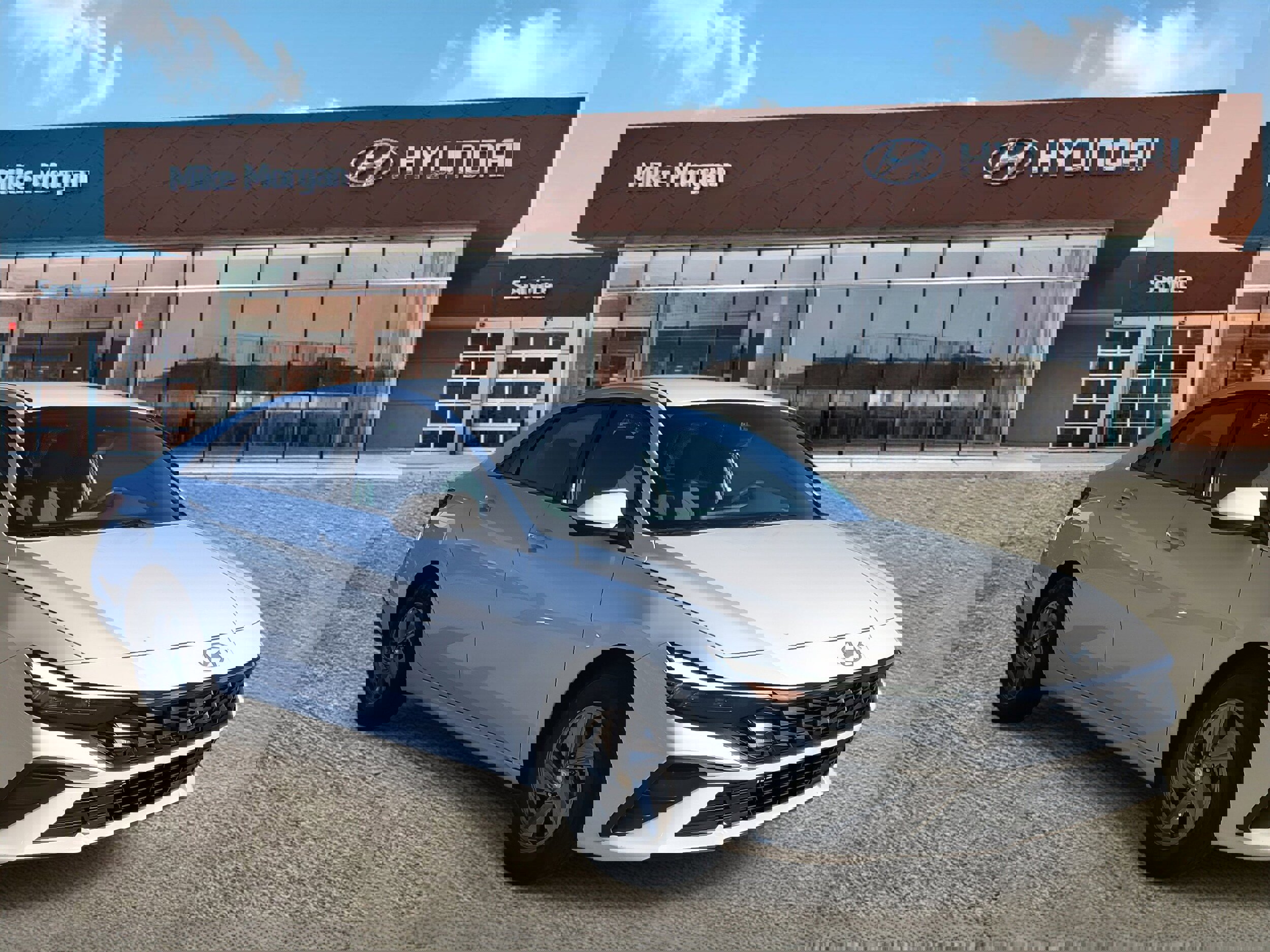 Certified 2024 Hyundai Elantra SE image 1