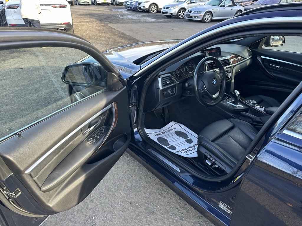 Used 2016 BMW 328i xDrive Wagon image 9