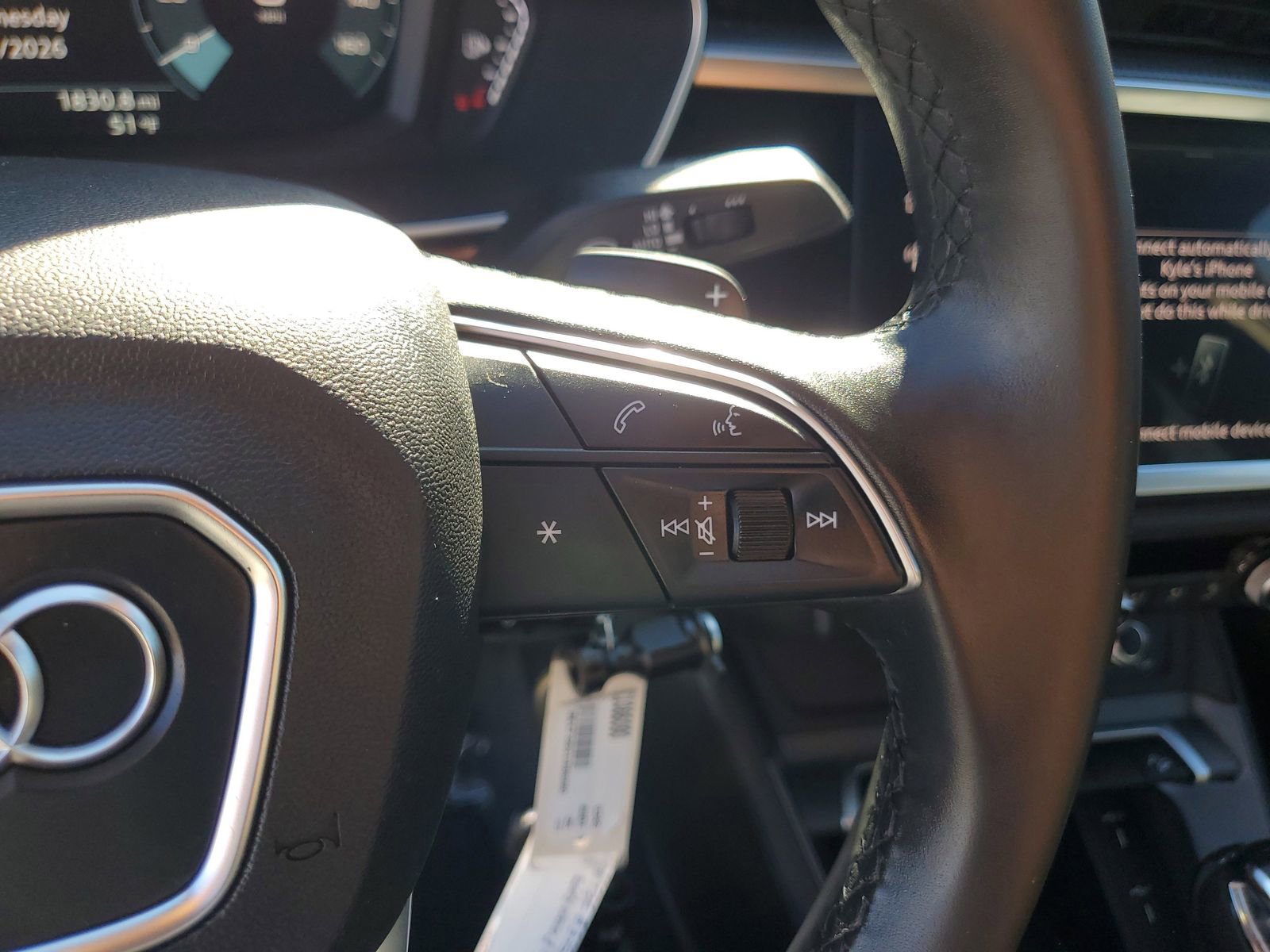 Used 2025 Audi Q3 2.0T Premium w/ Black Optic Sport Package image 25