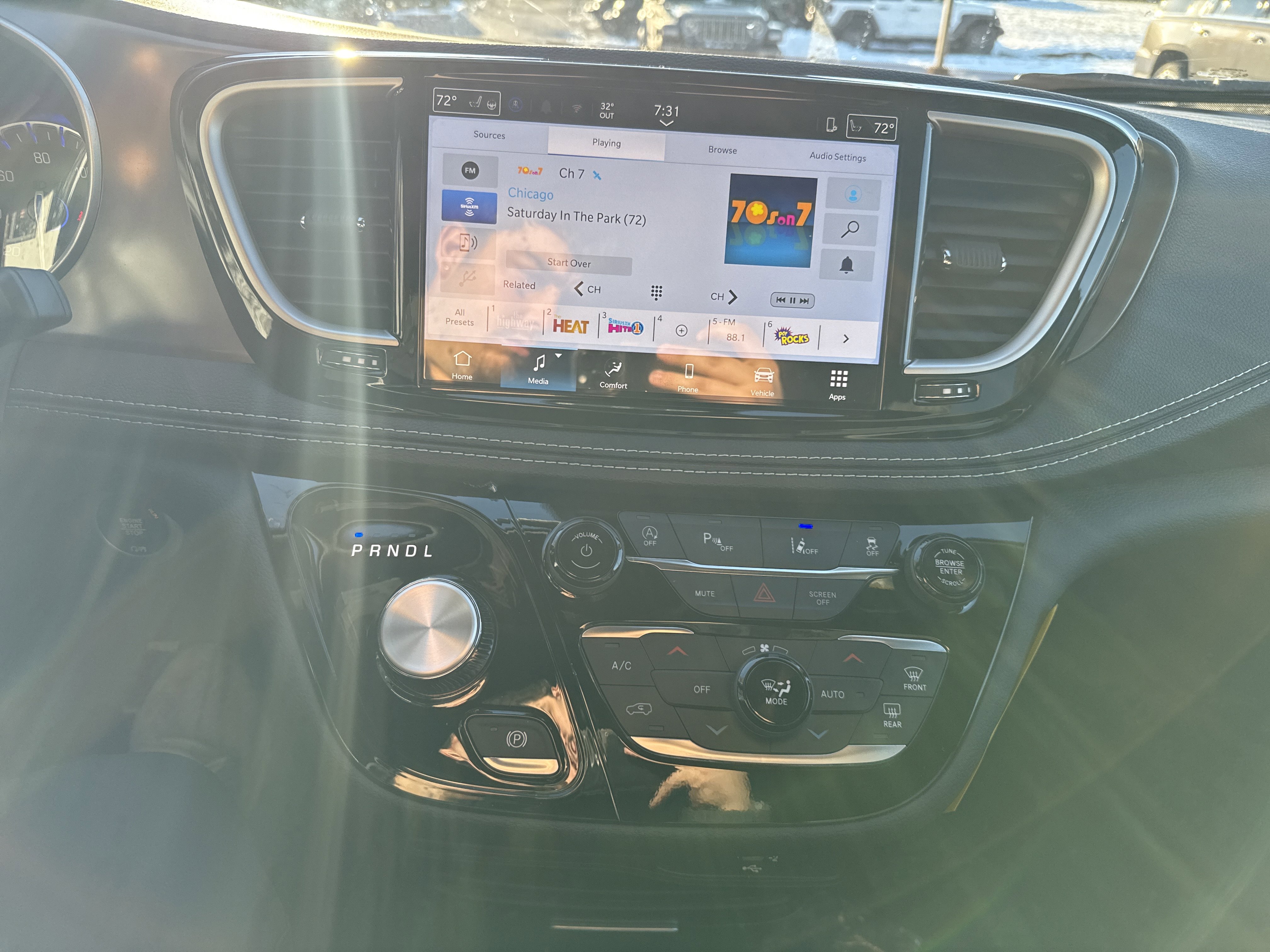 New 2026 Chrysler Pacifica Select image 25