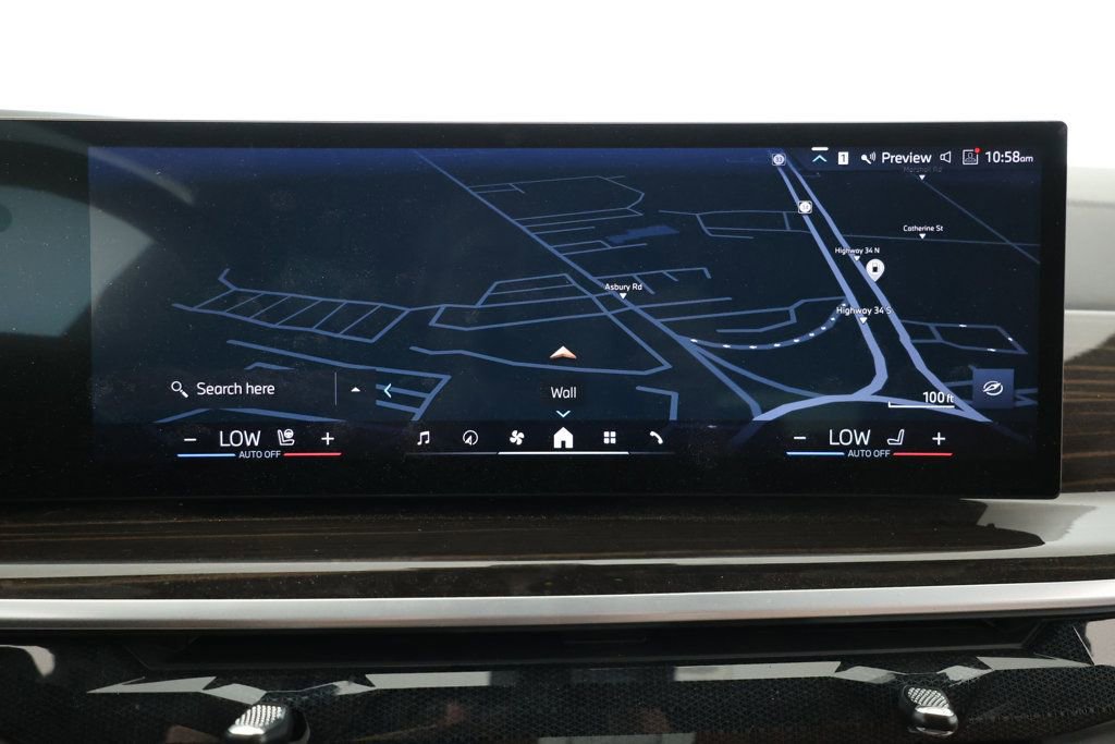 Used 2024 BMW X5 xDrive40i w/ Climate Comfort Package image 17