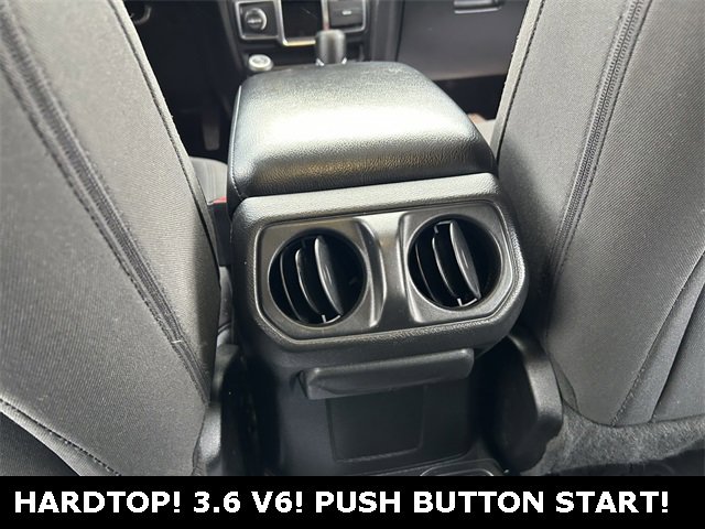 Used 2022 Jeep Wrangler Unlimited Sport image 19