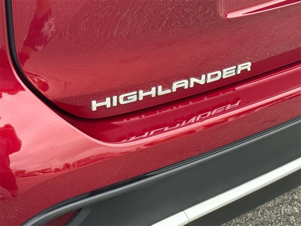 Certified 2021 Toyota Highlander XSE image 6