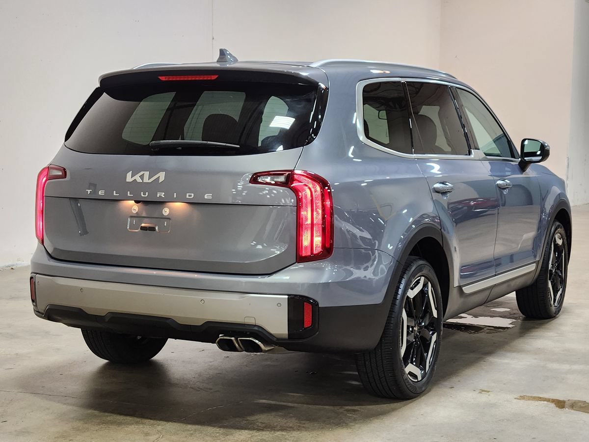 Used 2025 Kia Telluride S FWD image 8
